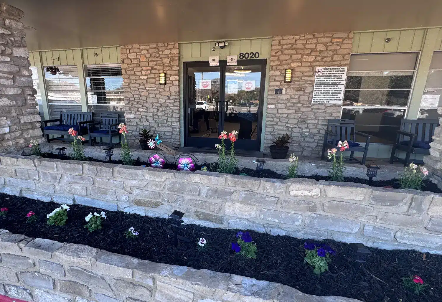PACS-300x200-activity2 Front porch with flowers at Castle Hills Rehabilitation & Care Center